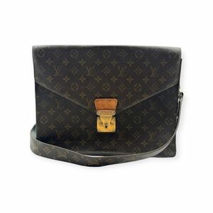Louis Vuitton Monogram Pouch Clutch With Strap – Brown